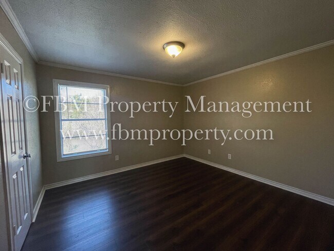Photo - 2608 W Sycamore Ave Unit 7