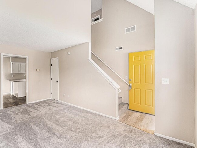 Photo - 810 SW Pinebrook Village Ct