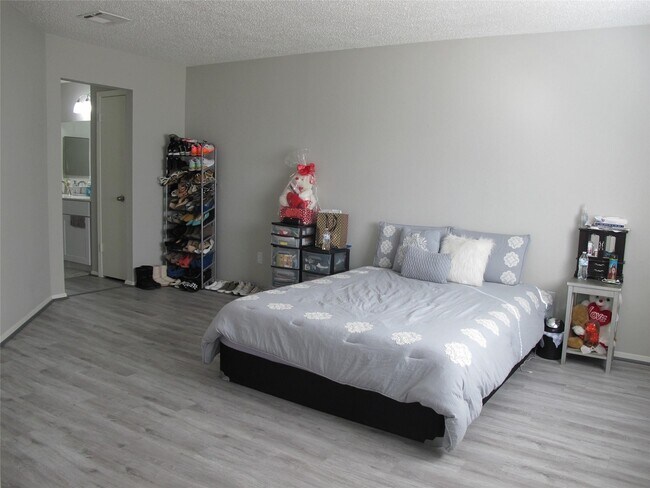 Photo - 14207 Long River Ct