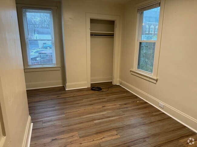 Building Photo - 849 Highland Ave Unit 2 Rental