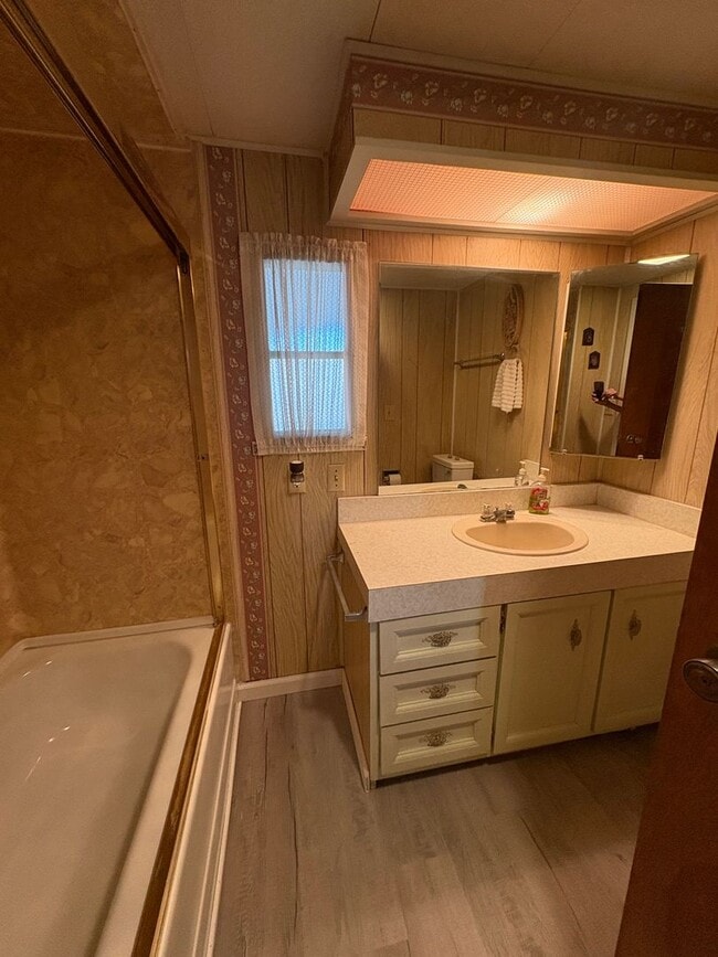 Photo - 3bed/1.5bath SFH Rent $1240/month ready now!! May 2026