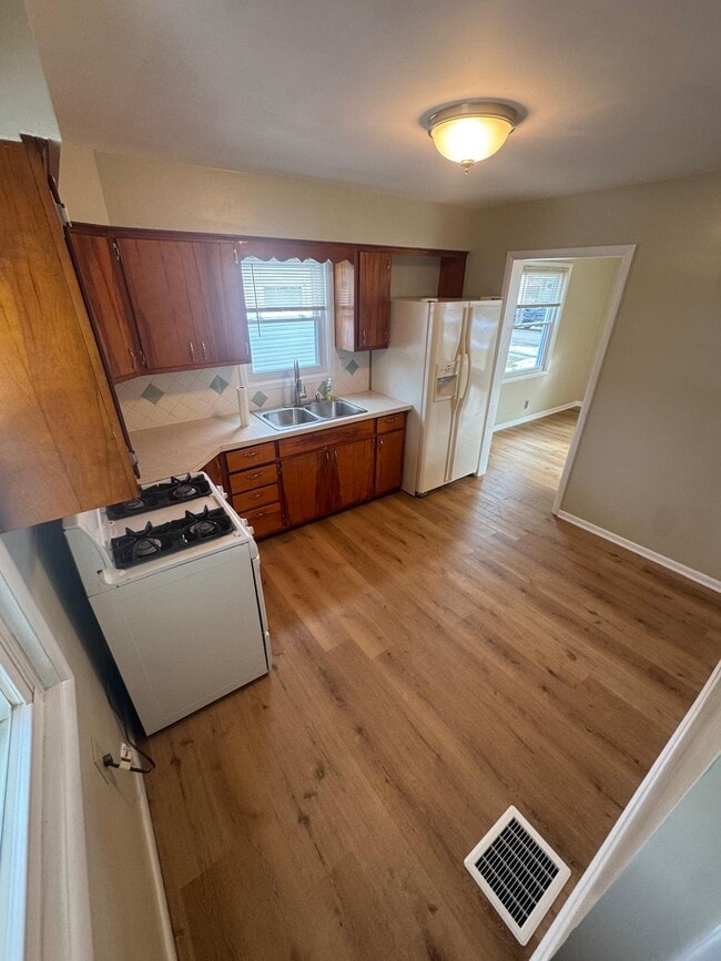 Photo - 507 Maplewood Dr