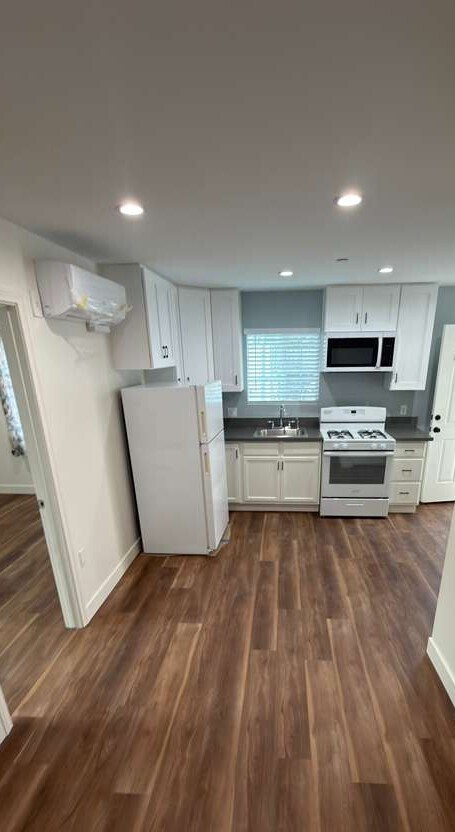 Photo - 7333 Kraft Ave Unit 1.5