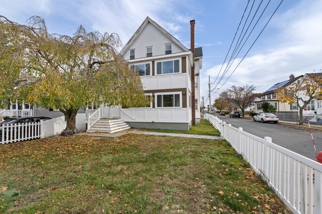 Photo - 129 Lynnway Apartment Unit 1
