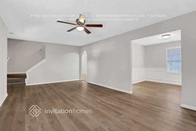 Photo - 4150 Hillsborough Dr SW