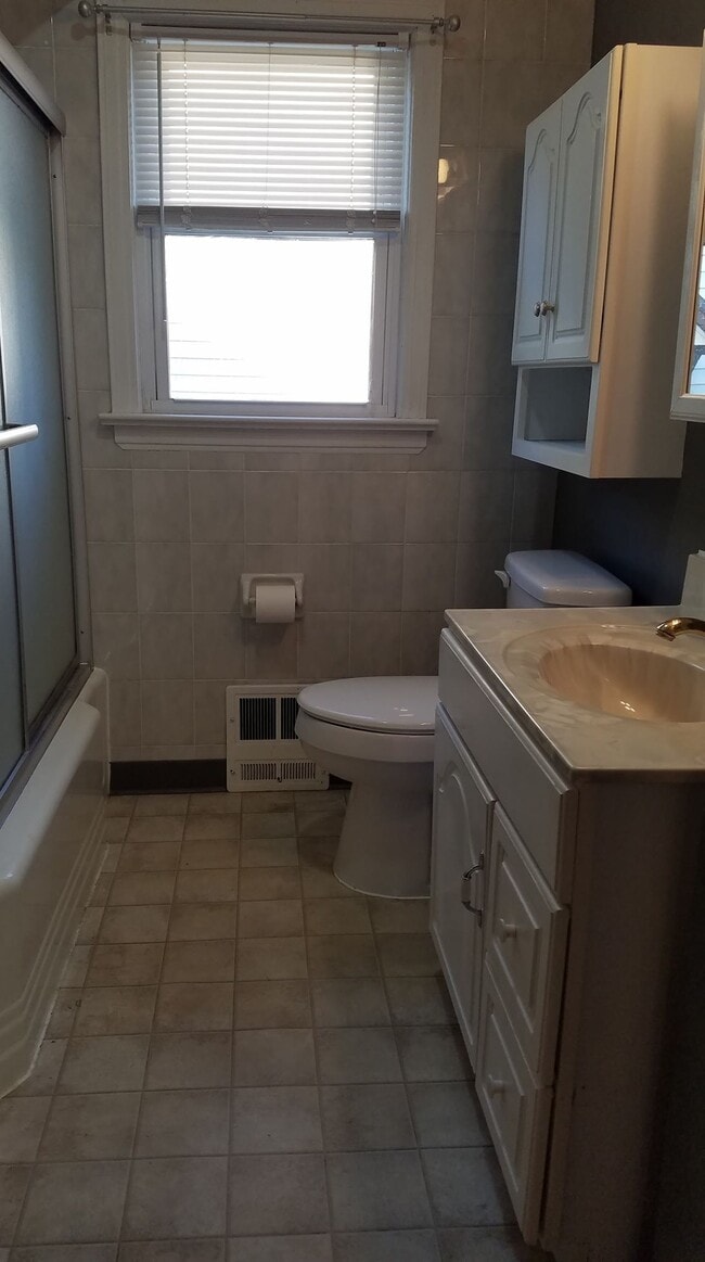 Bathroom on main floor - 2717 Post Ave