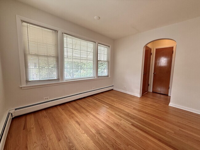 Photo - 6147 N Meade Ave Unit 2