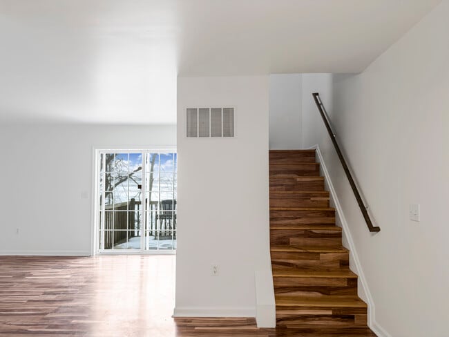 Red Cedar Lane