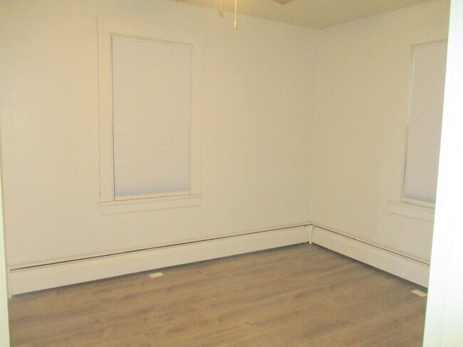 Photo - 924 Beaver Rd