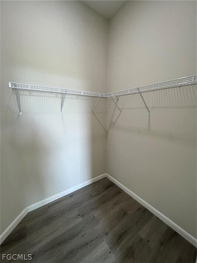 Photo - 1088 Saturn Ct
