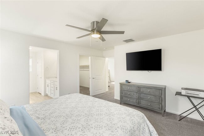 Building Photo - 4718 Arctic Clfs Ave