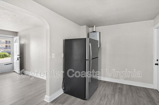 Photo - 9569 6th Bay St Unidad B