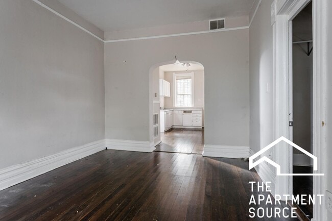 Photo - 2031 W Moffat St Unit 3
