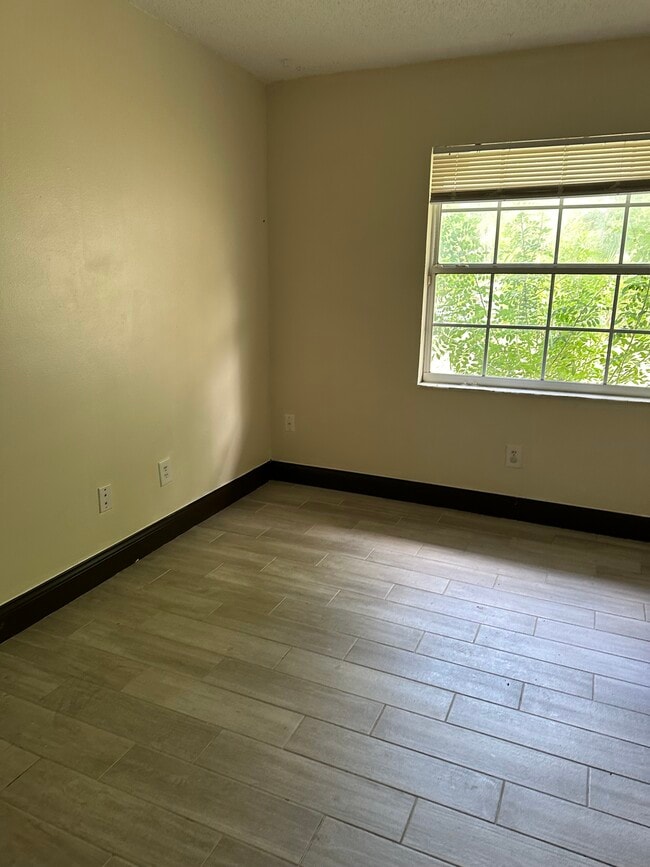 Photo - 5550 S Rio Grande Ave Unidad 5556