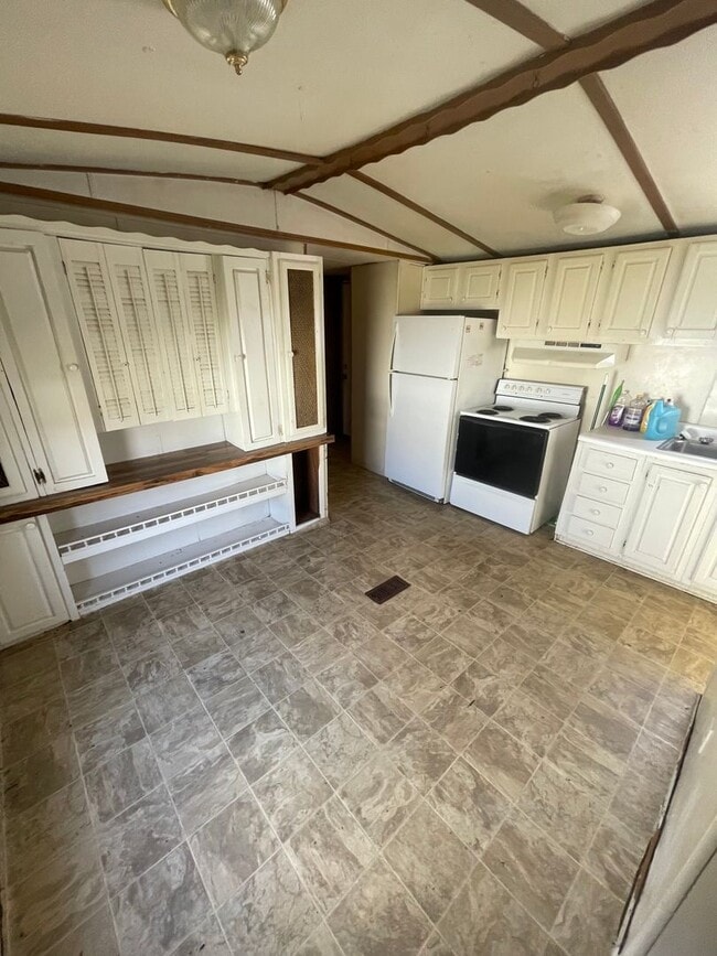 Photo - Embers East 2 bedroom 1 bath Unit Embers East #27