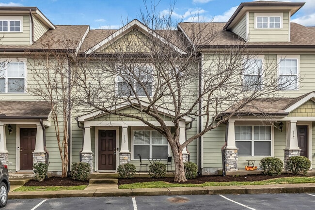 Photo - 553 Rosedale Ave