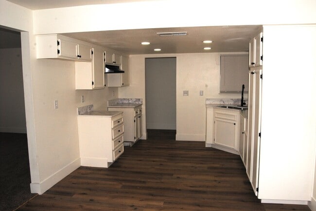 Photo - 2401 Bernice Ct
