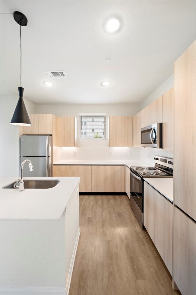 Photo - 17000 Bissonnet St Unit B1.1038