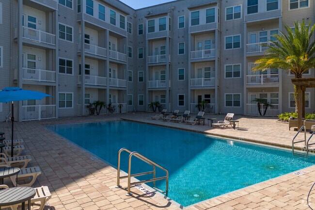 Photo - Lake Lofts at Deerwood