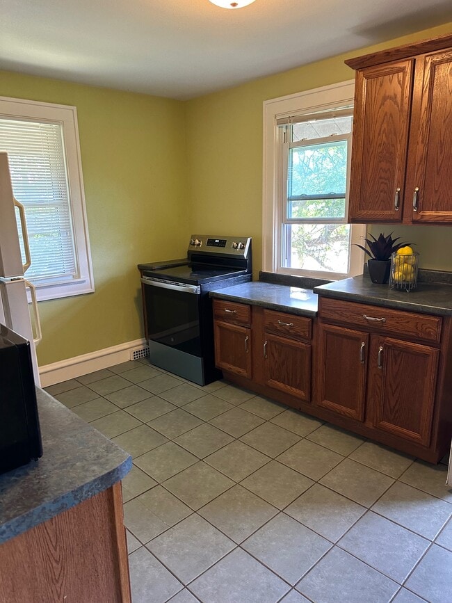 Kitchen - 703 Clara Ave Unit 703