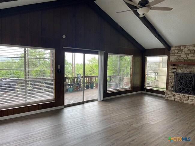 Photo - 1800 Charter Oak Dr