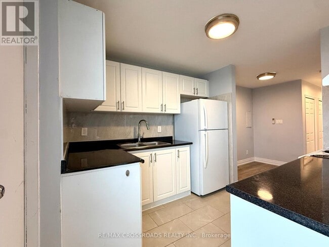 Photo - 363 Lakeshore Rd E Unit 802