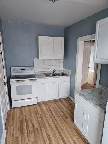 Photo - 2411 W Grand St