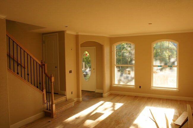 Photo - 2011 N Vine St