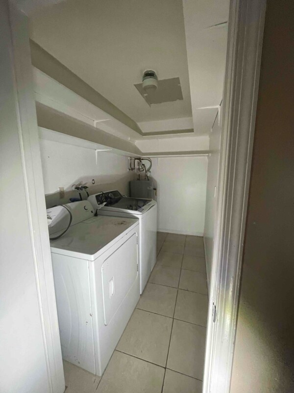 Photo - 1570 E Breezy Ln