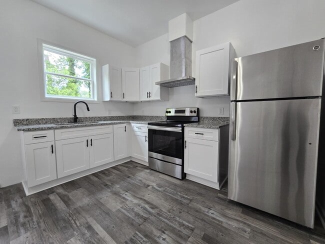 Photo - 61 Sargent Farmer St