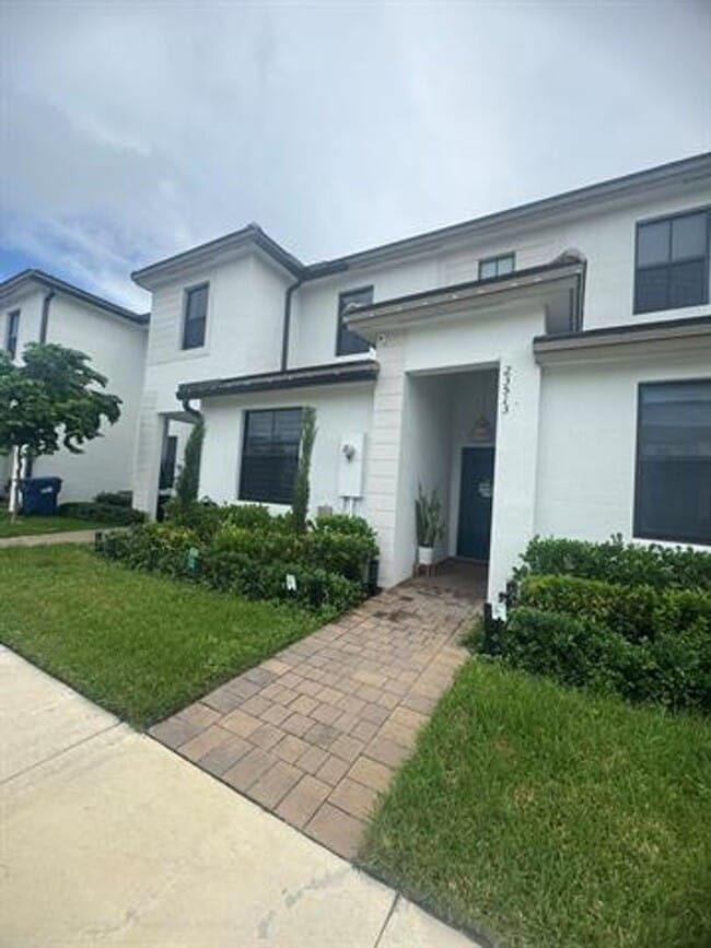 Photo - 23513 SW 127th Pl