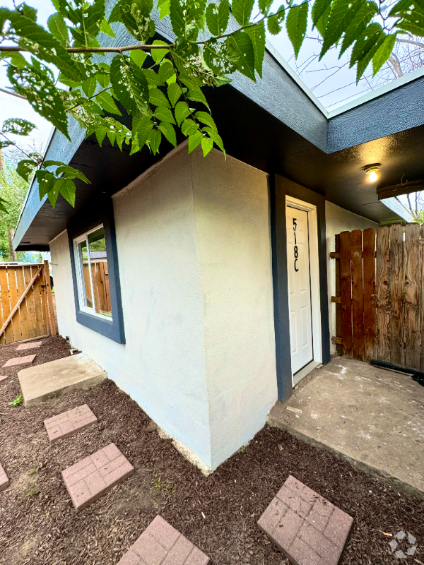 Building Photo - 518 Iowa Ave Rental