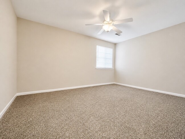 Photo - Keystone Lake Apartments