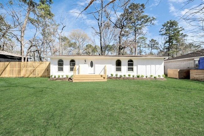 Photo - 10804 Longleaf Dr