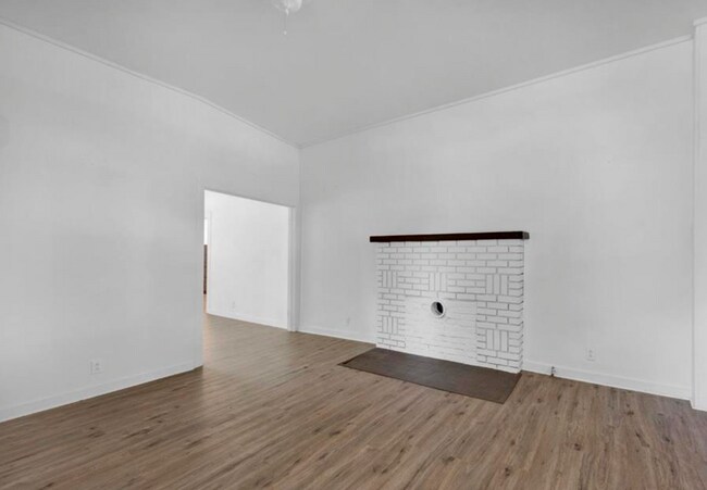 Photo - 500 22nd St E Unit B