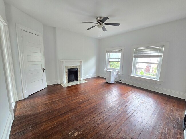 Building Photo - 1509 S 3rd St Unit 4 Rental