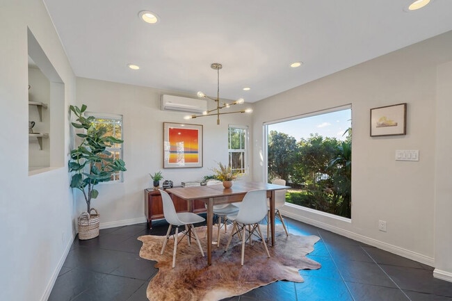 Photo - 2324 S Highland Ave