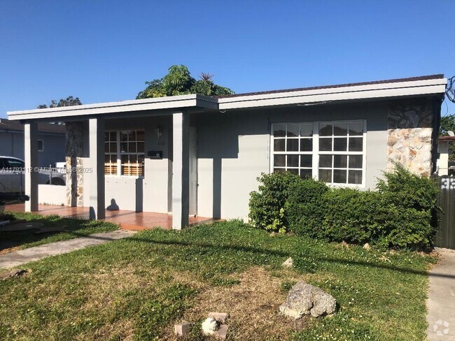 Building Photo - 3321 SW 91 Ave Rental