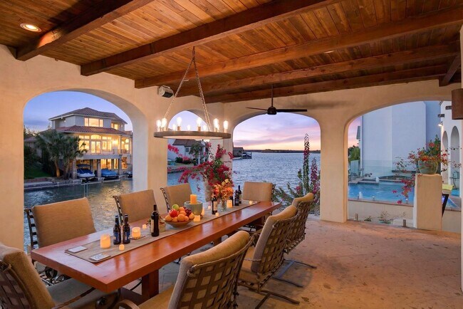 Photo - 127 Applehead Island Dr