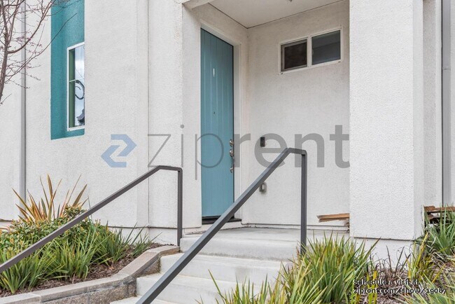 Photo - 3091 Lina St