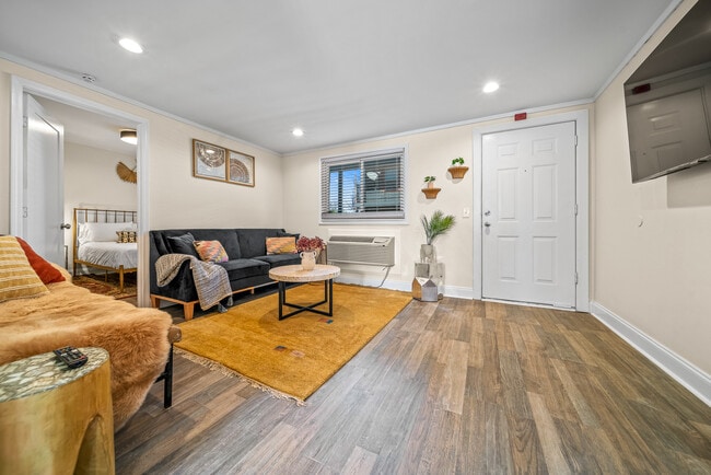 Photo - The Jeffersonian Apartments