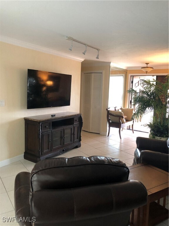 Photo - 550 Forest Hills Blvd