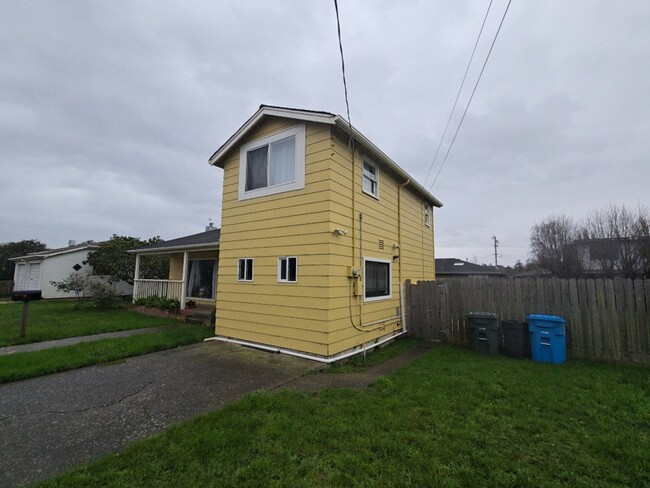 Building Photo - 1049 I St Unit 1049 I St. [PRM: Andrew]