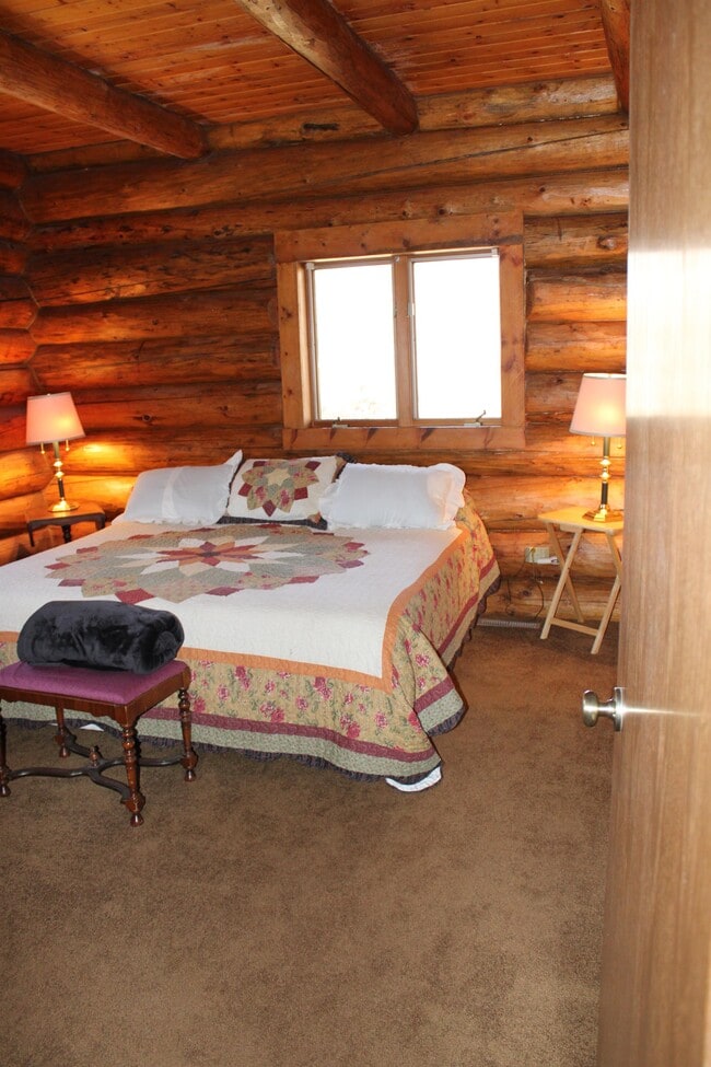 Photo - 42673 US-212