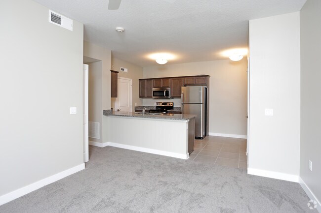 Living Room - Timberline Pointe