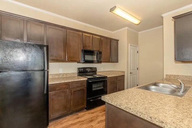 Photo - 1617 Northwest Blvd Unit 516