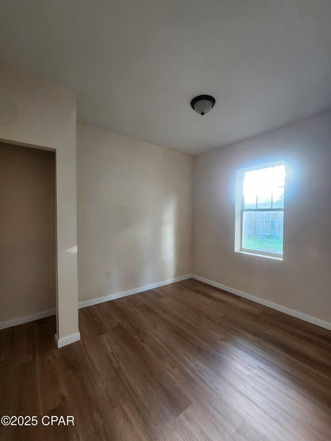 Photo - 705 Satsuma Ave