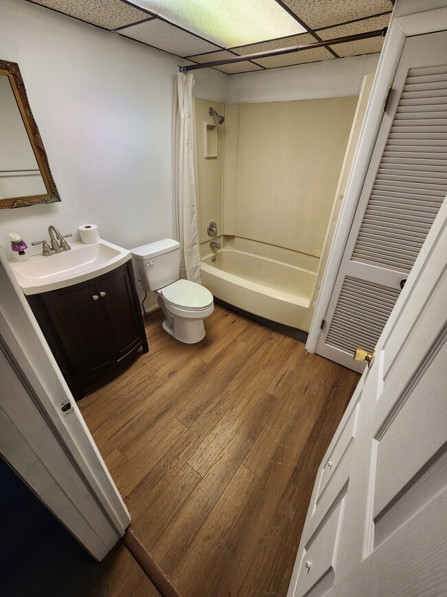 Photo - 829 Kentner St Unit Upper