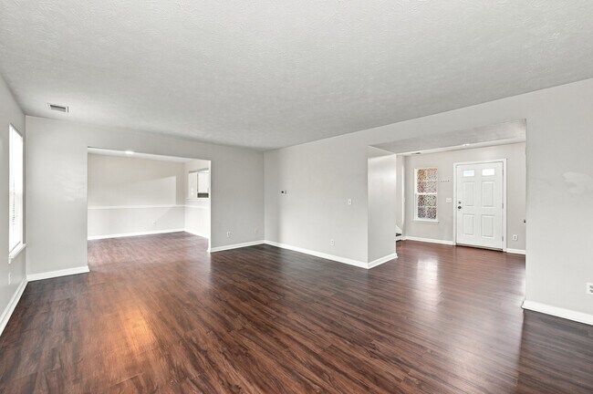 Photo - 6007 Polonius Ln