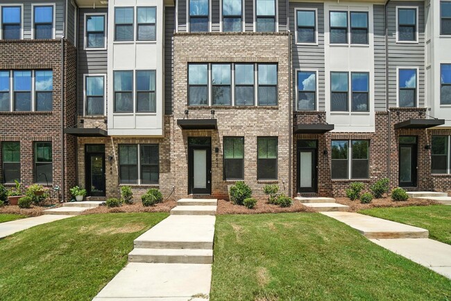 Building Photo - Modern City Living Near Uptown Charlotte Rental